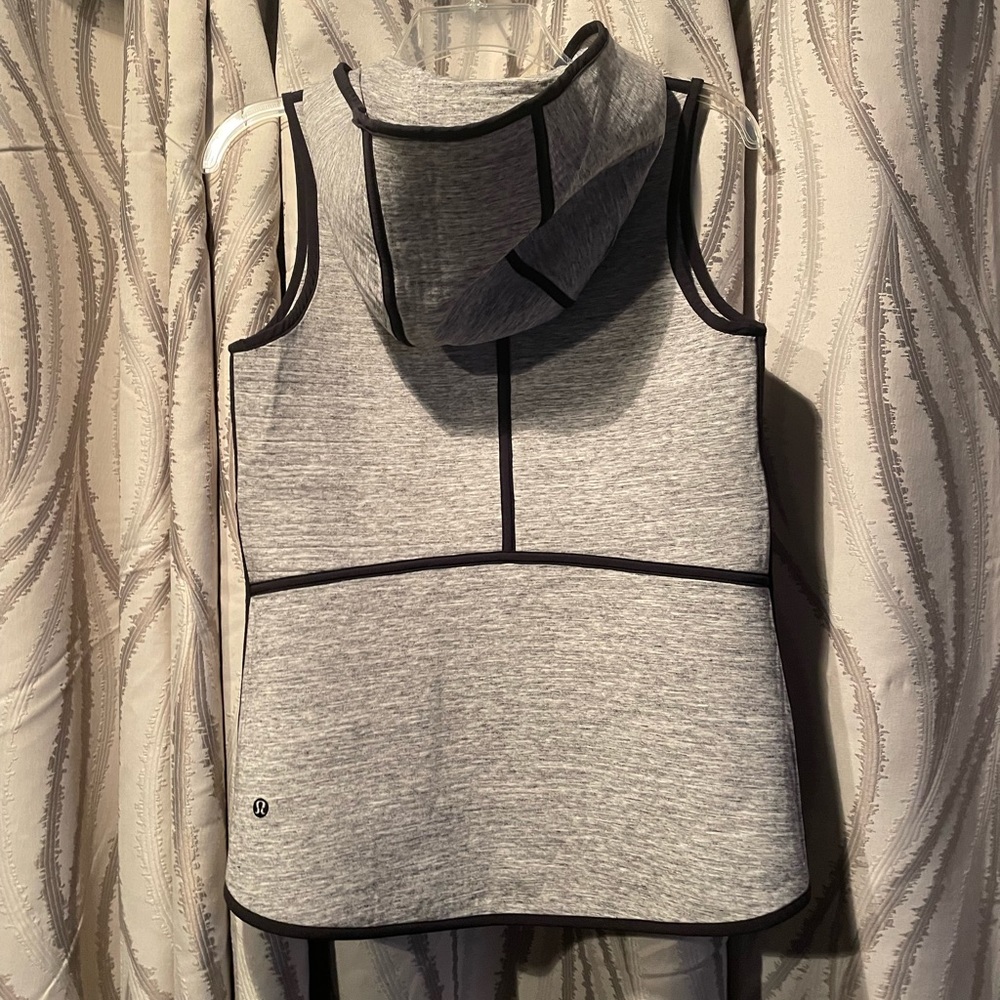 Lululemon Gray vest Reversible